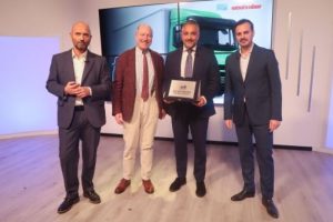 IVECO Eurocargo CNG: екологічний чемпіон серед вантажівок!