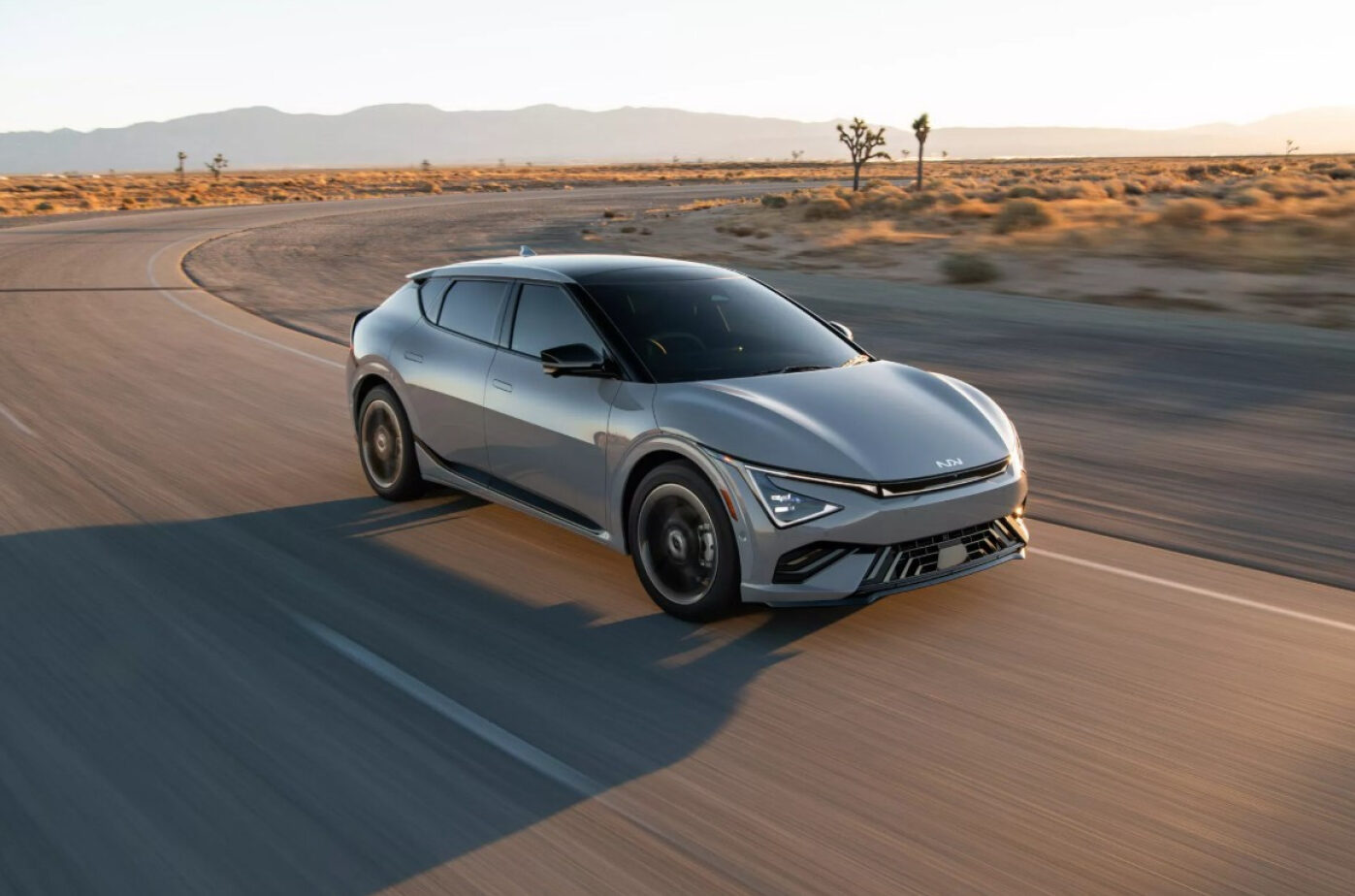 Нова Kia EV6 GT 2025 отримала імітацією звуків двигуна