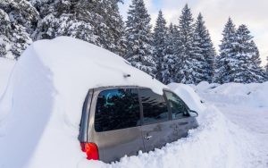 Зимова сплячка для авто: користь чи шкода? 