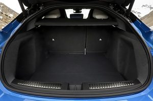 Вийшов на ринок електрокросовер Alpine A390 від Renault 