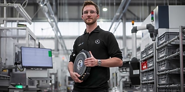 Mercedes-Benz представив нове покоління аксіальних електродвигунів